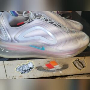 Nike Air Max 720 Iridescent Silver Sneaker - Teal Swoosh